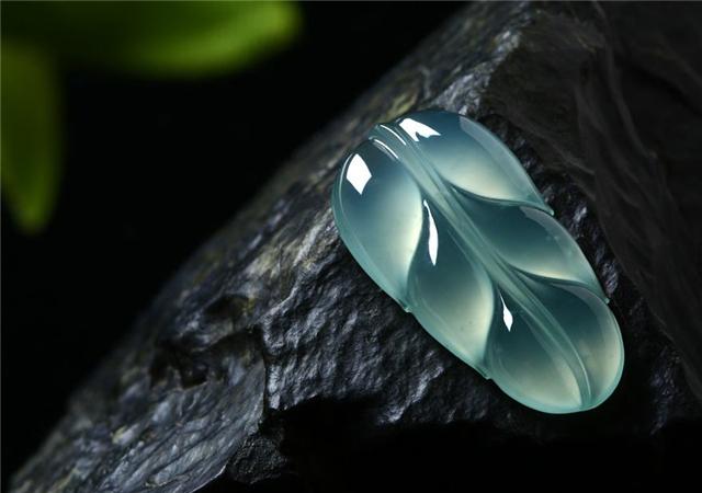 新手入门必看，翡翠晴水和蓝水的区别！(图文)