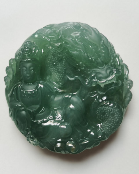 神龙护主