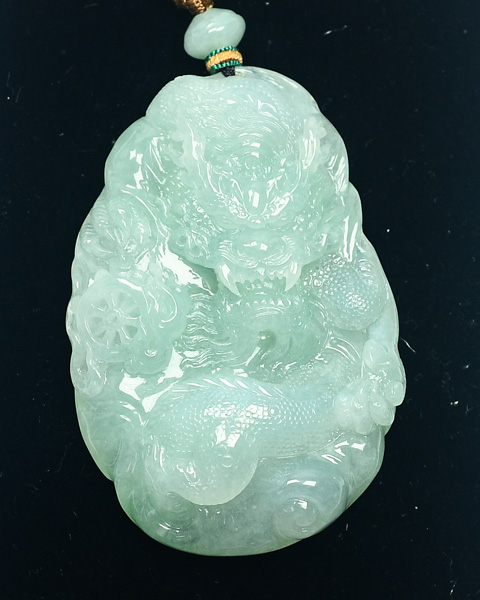 游龙戏珠