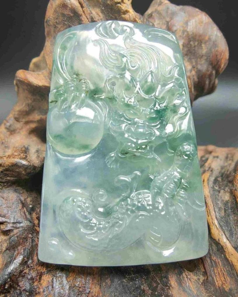 龙行天下
