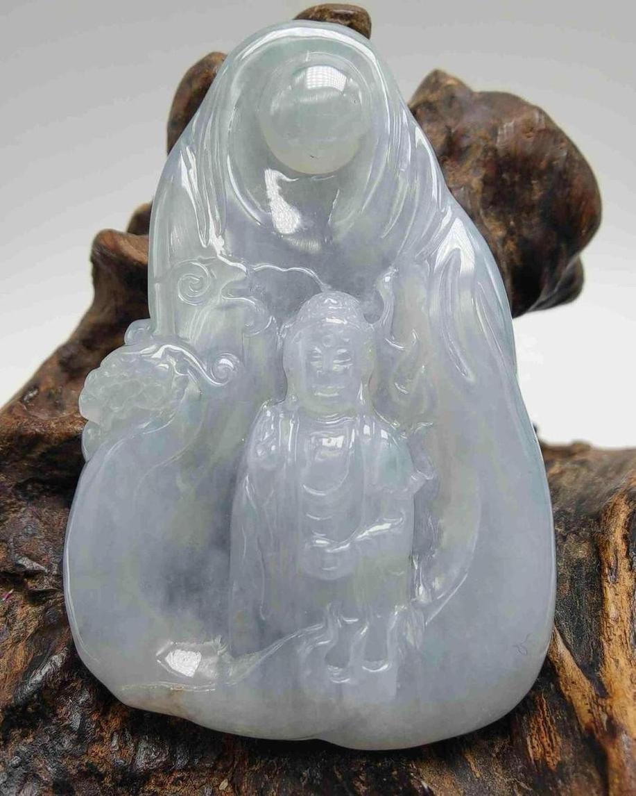 神龙护主