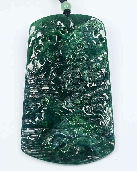翠绿青山
