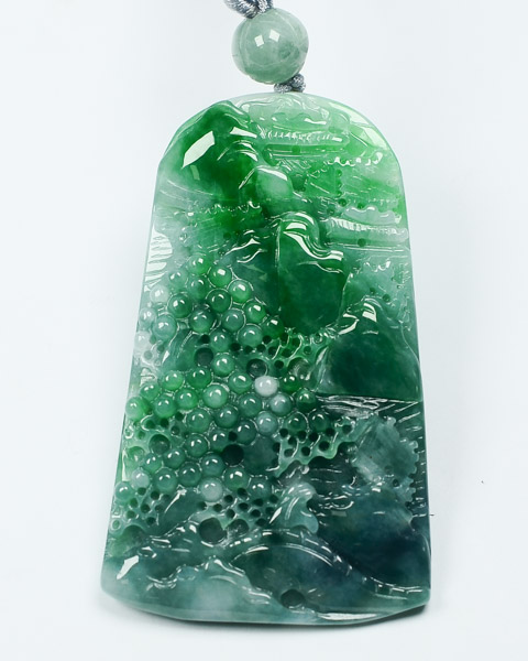翠绿青山