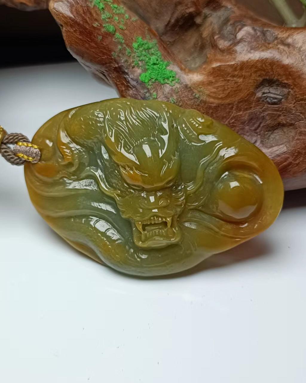 龙行天下