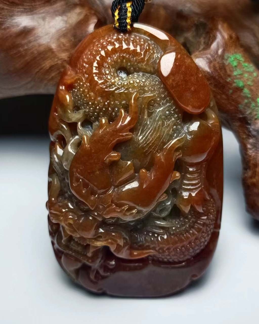 龙行天下