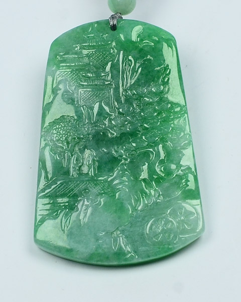 翠绿青山