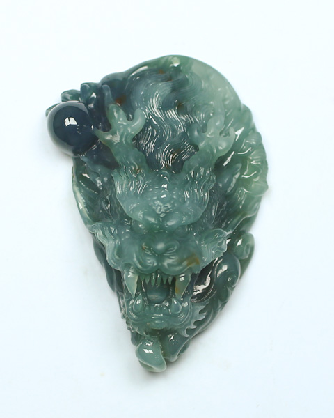 游龙戏珠