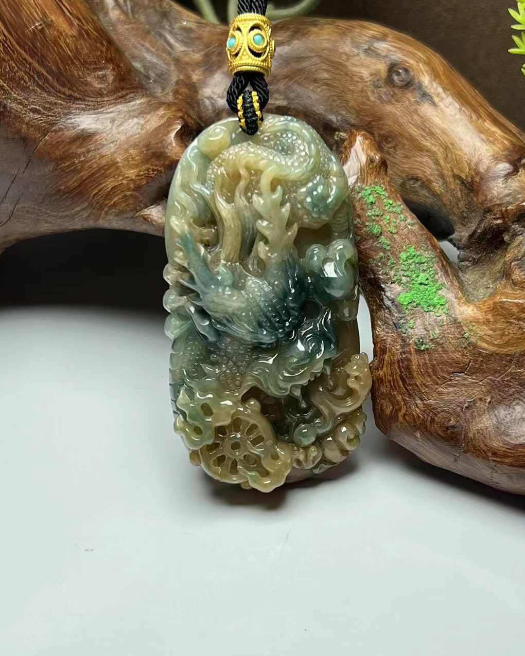 神龙护主