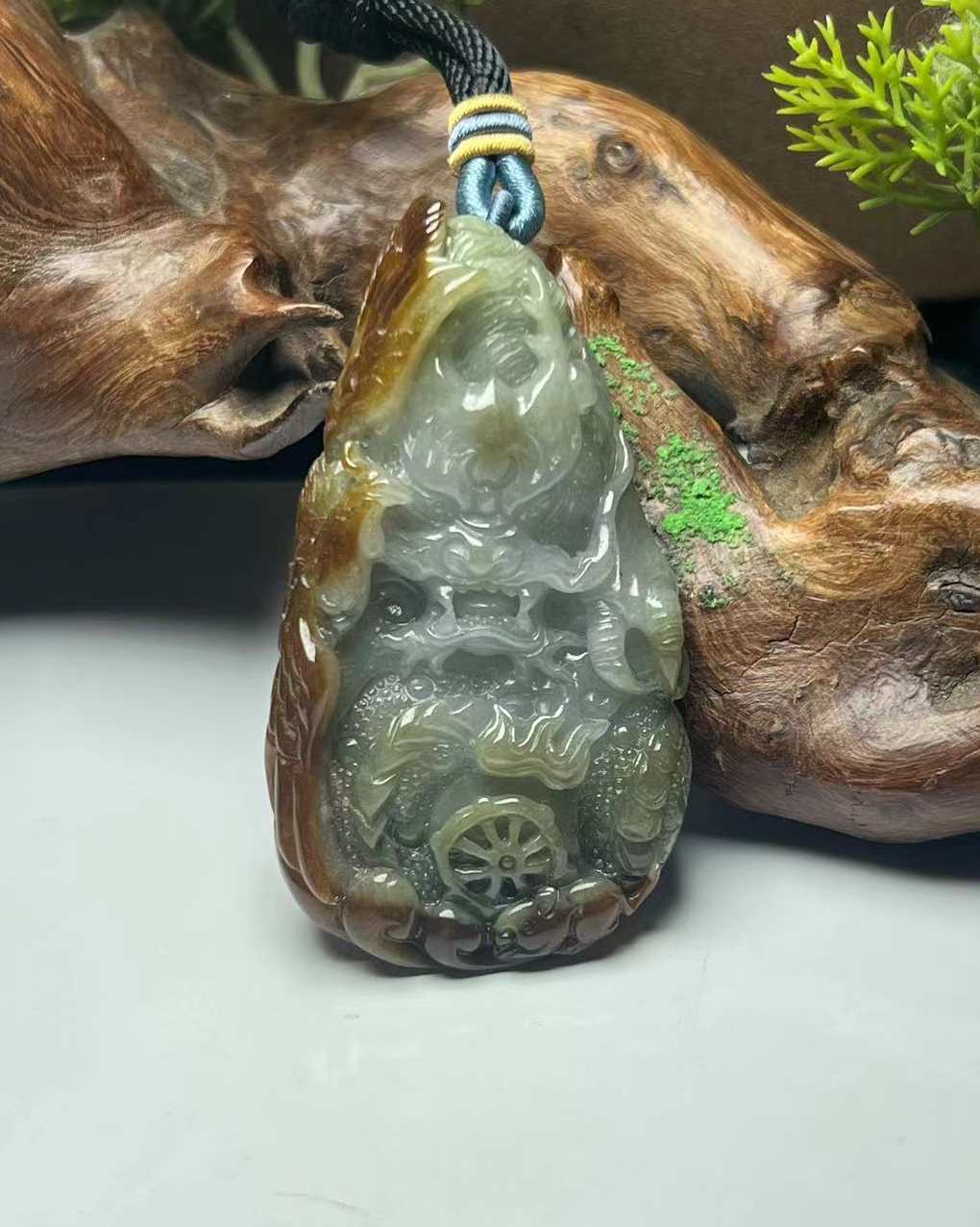 龙行天下