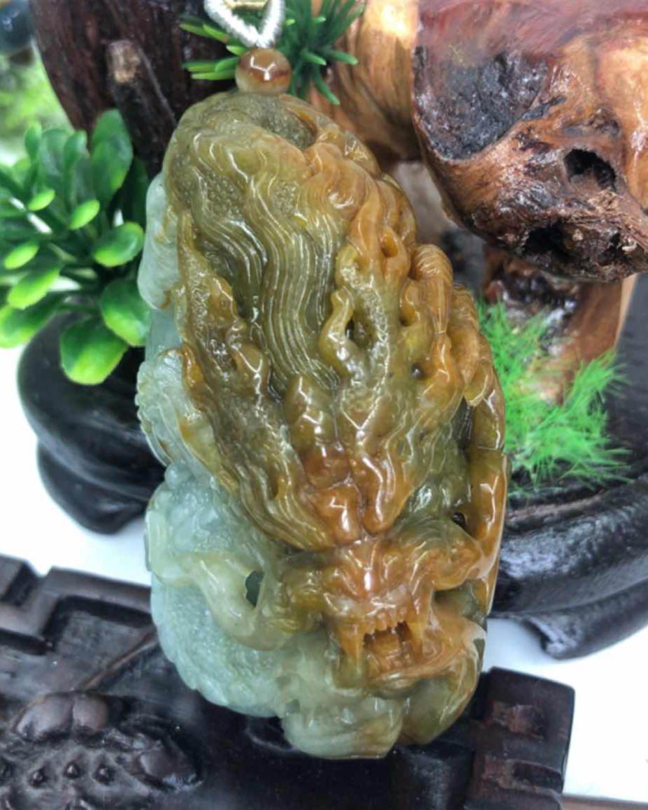 龙行天下