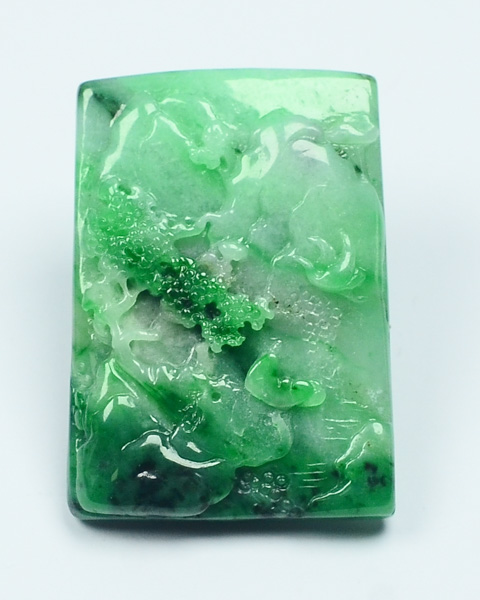 翠绿青山