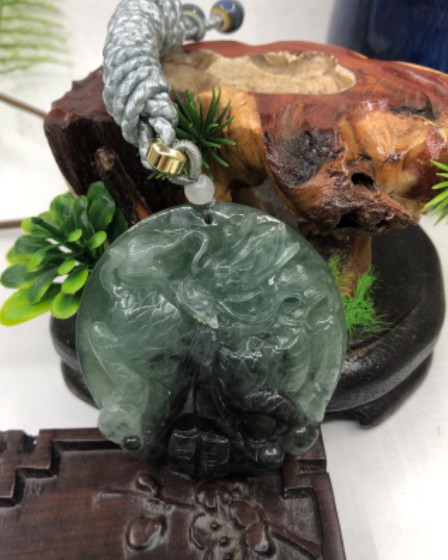 龙行天下