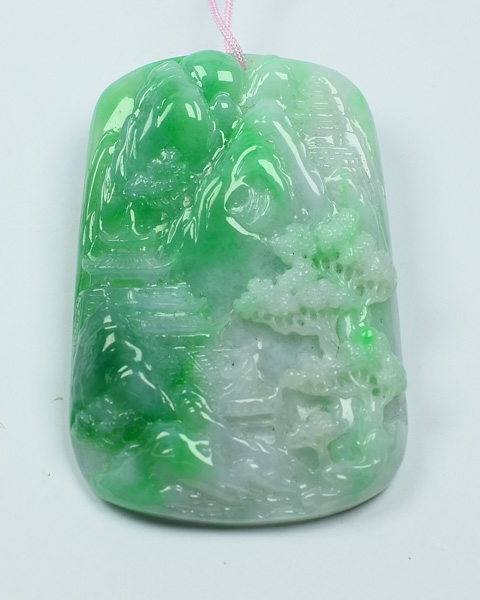 翠绿青山