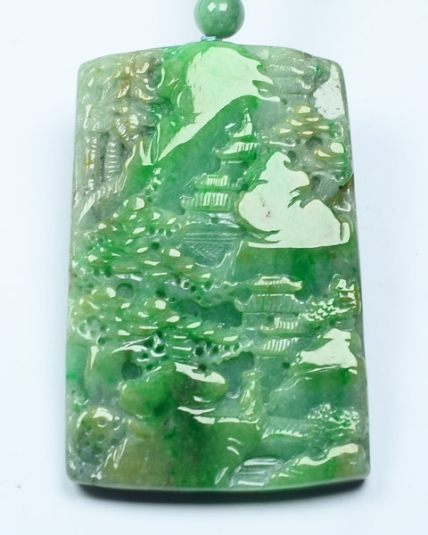 翠绿青山