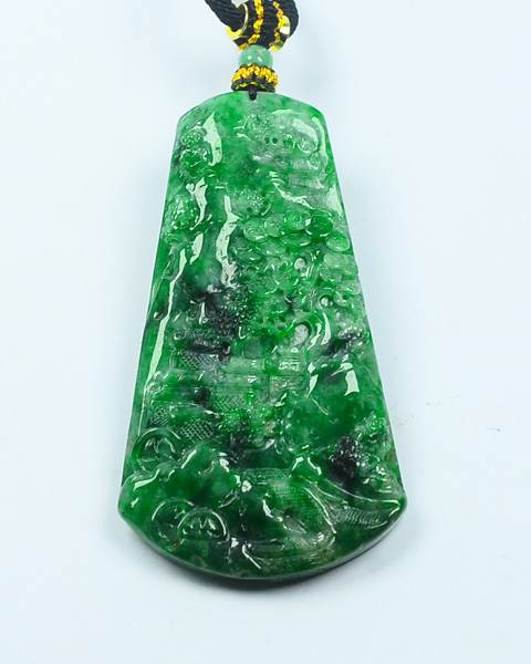 翠绿青山