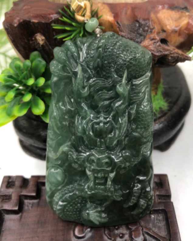 龙行天下