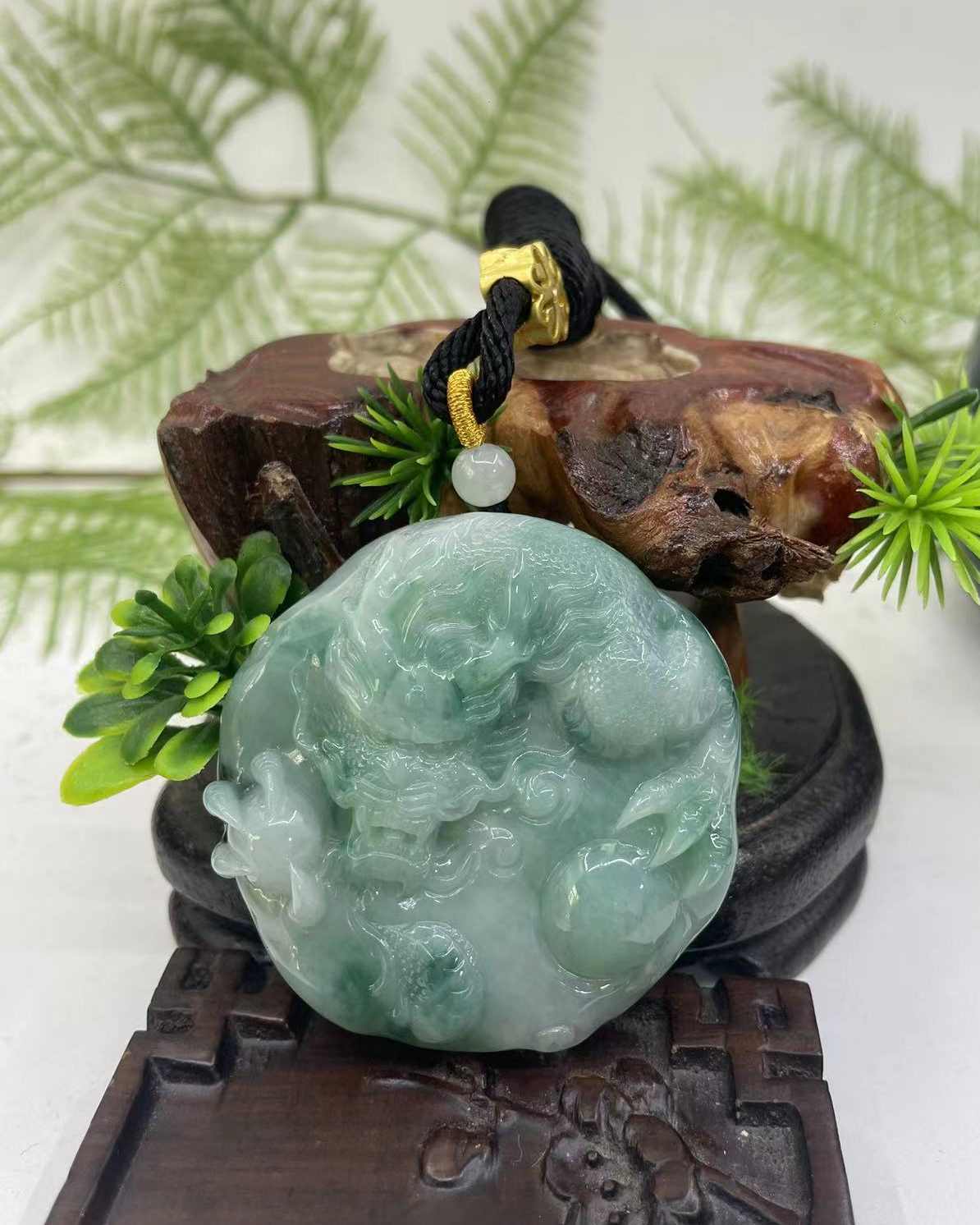 龙行天下