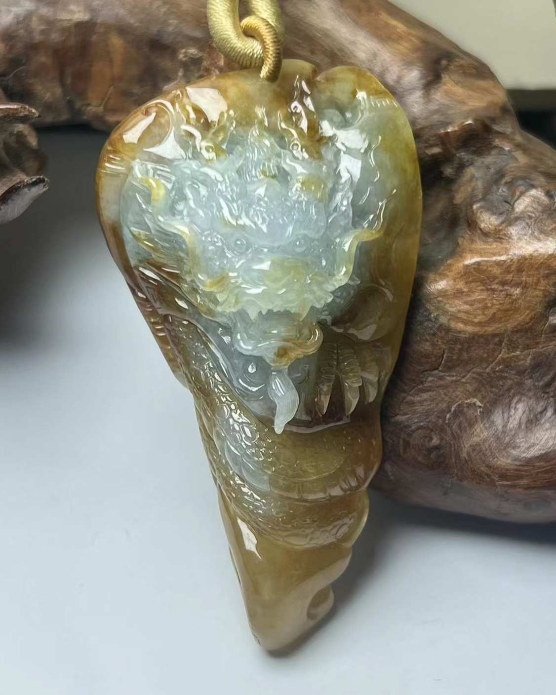 龙行天下