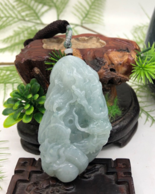 龙行天下