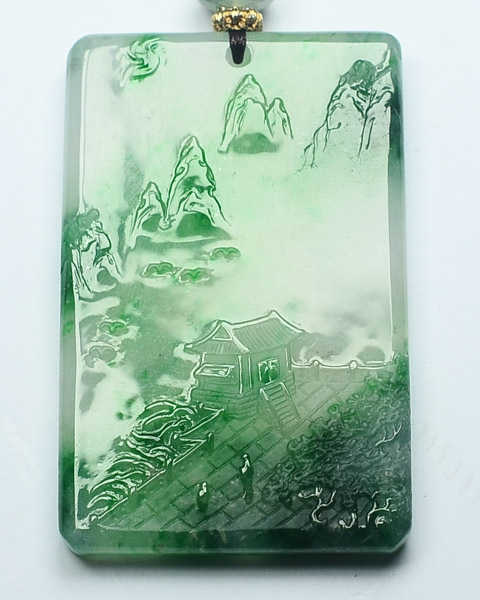 翠绿青山