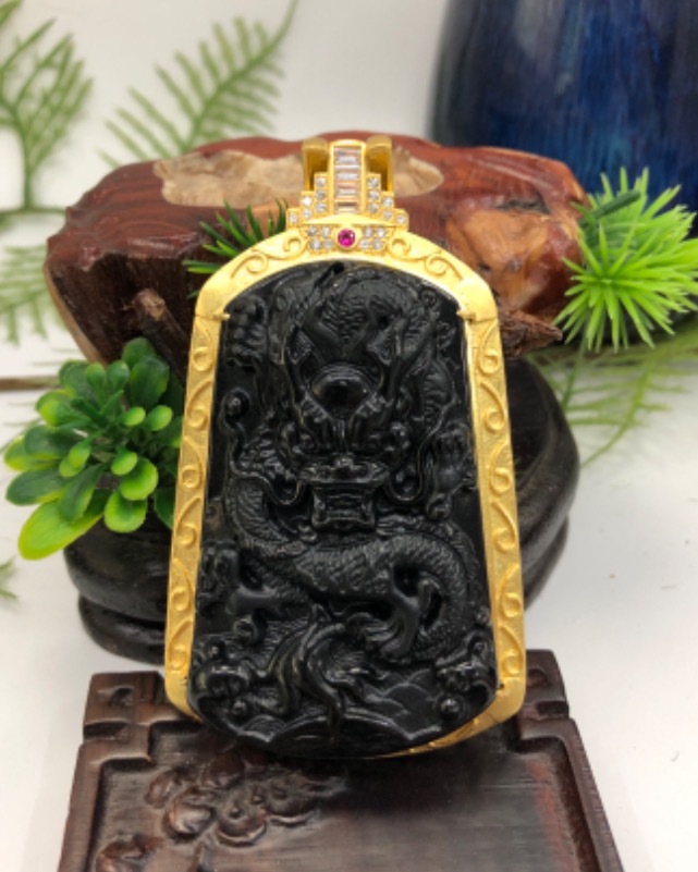龙行天下