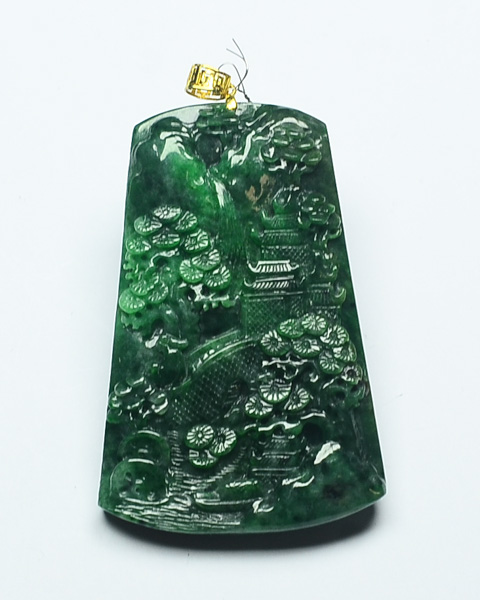 翠绿青山