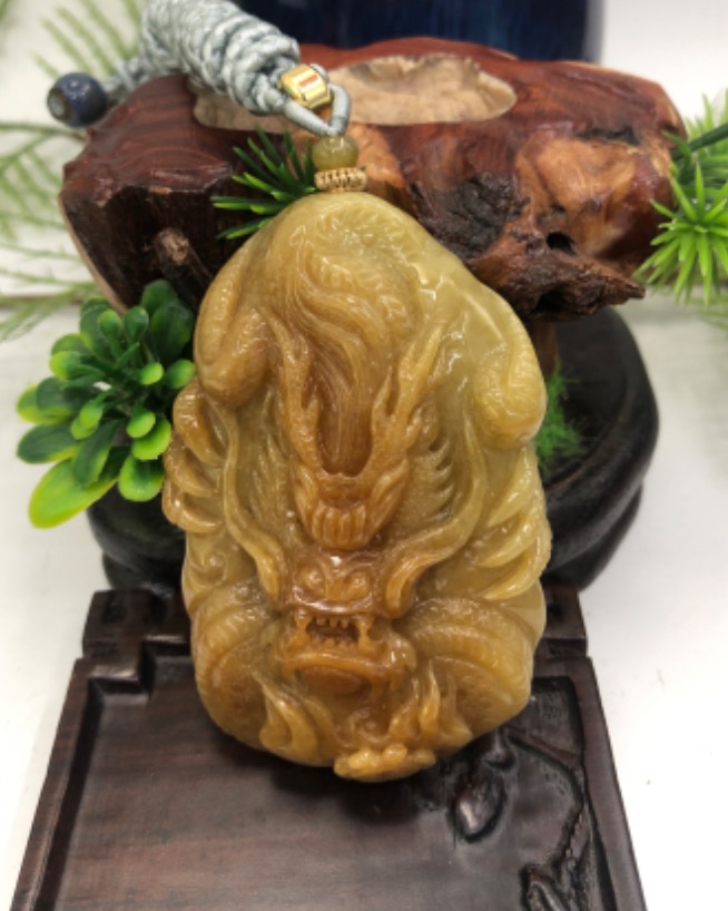 龙行天下