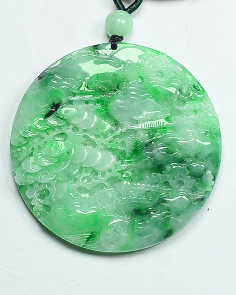 翠绿青山