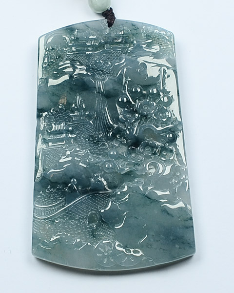 翠绿青山