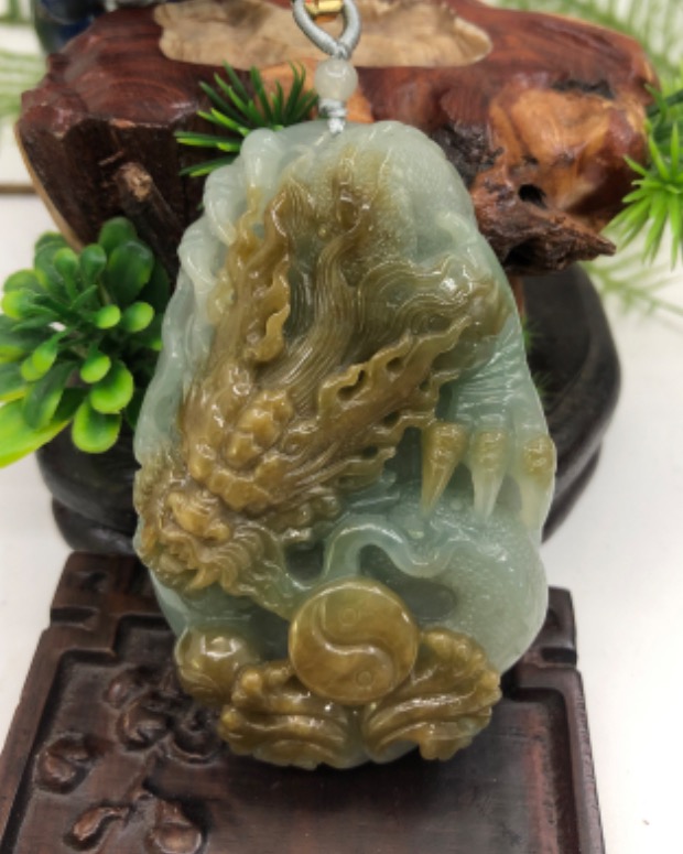 龙行天下