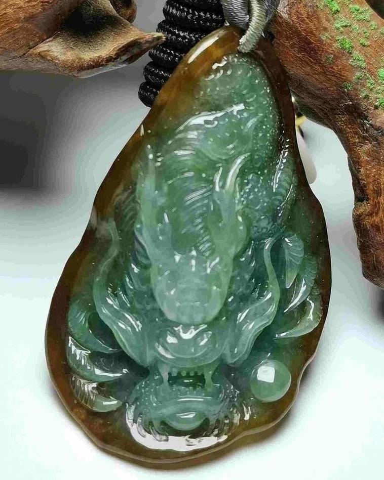 龙腾四海