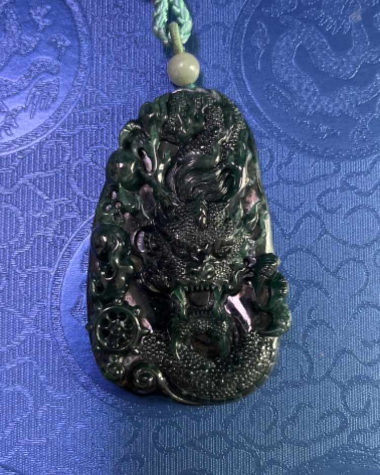 龙行天下