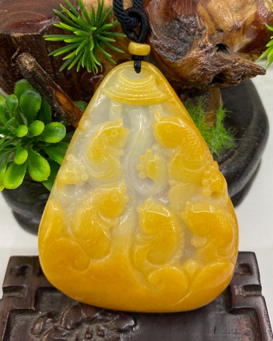 鱼跃龙门