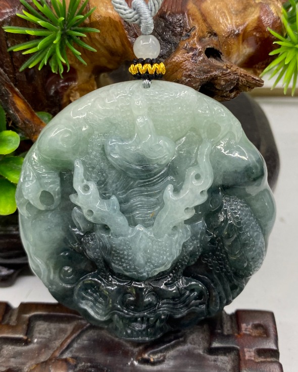 龙行天下