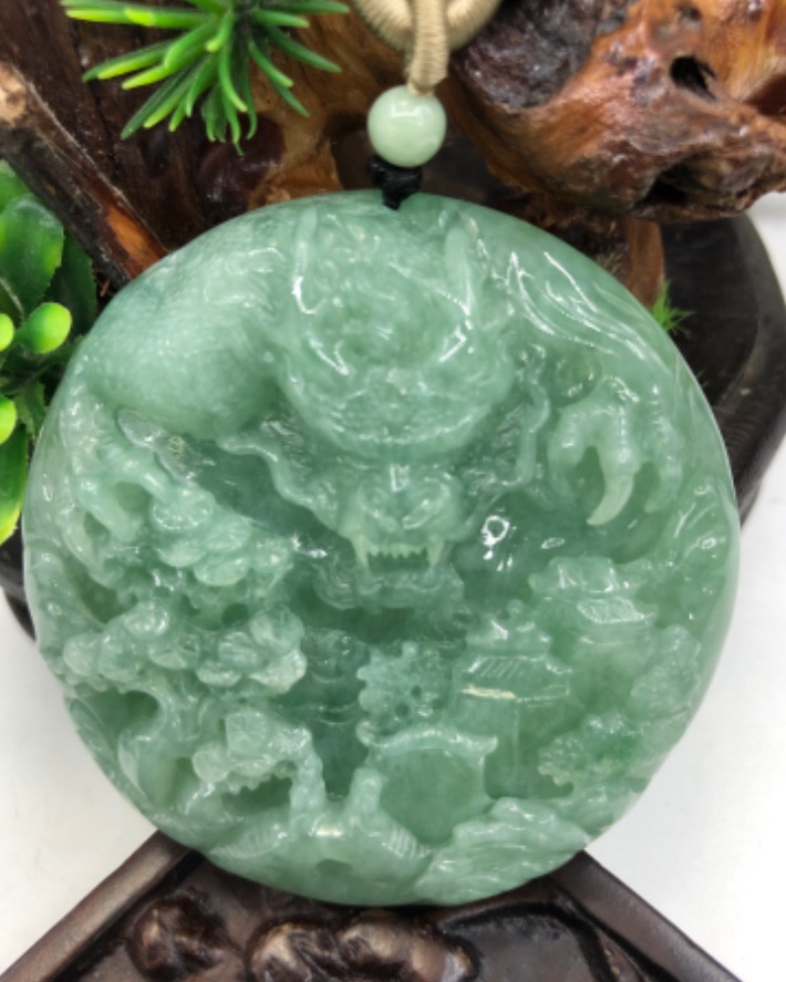 龙行天下