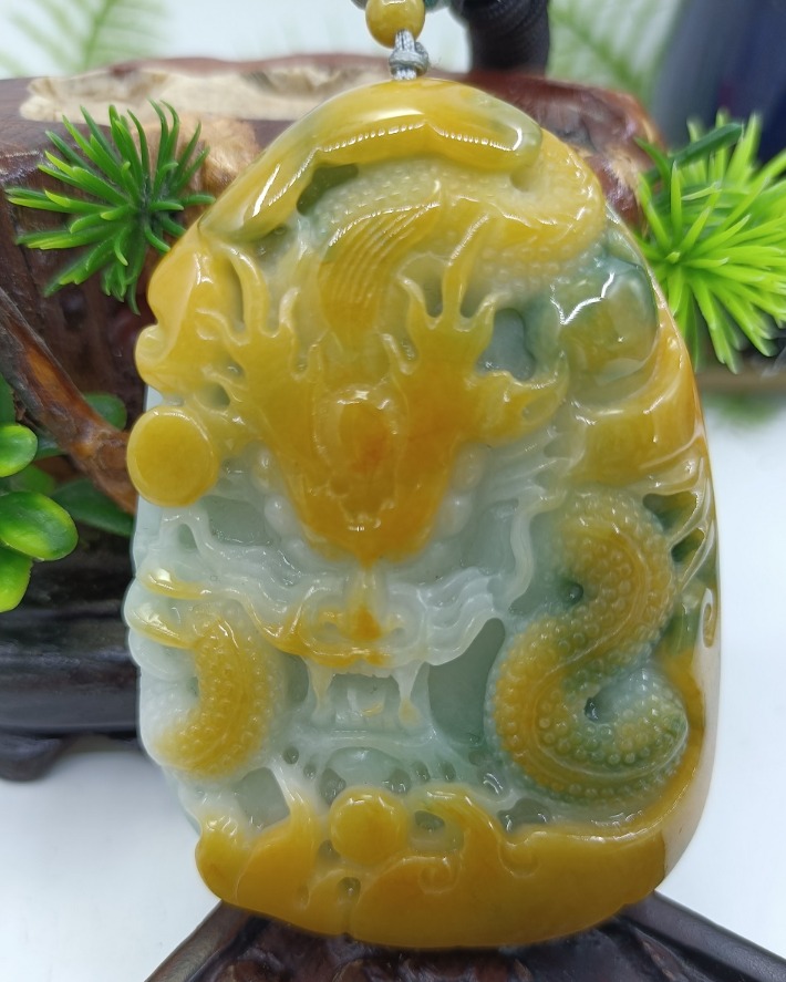 龙行天下