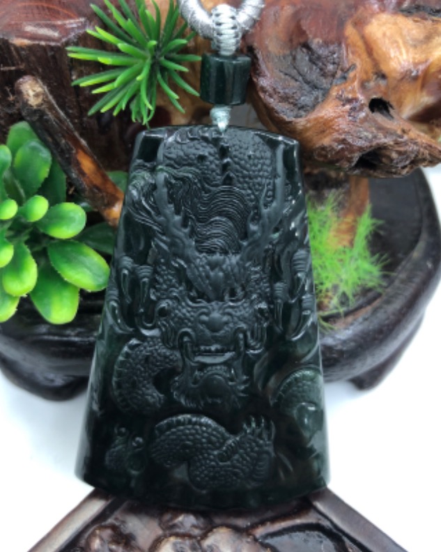 龙行天下
