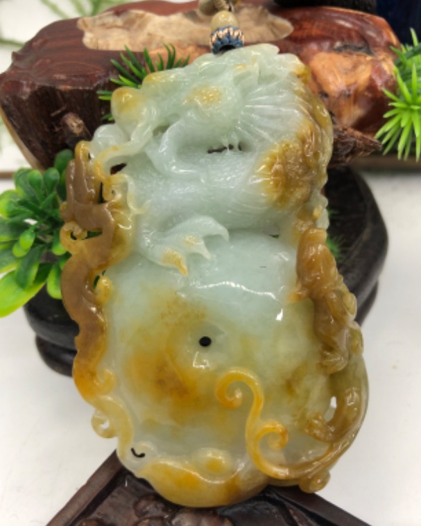 神龙护主
