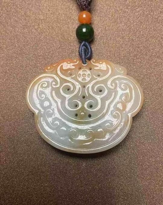 双龙护主