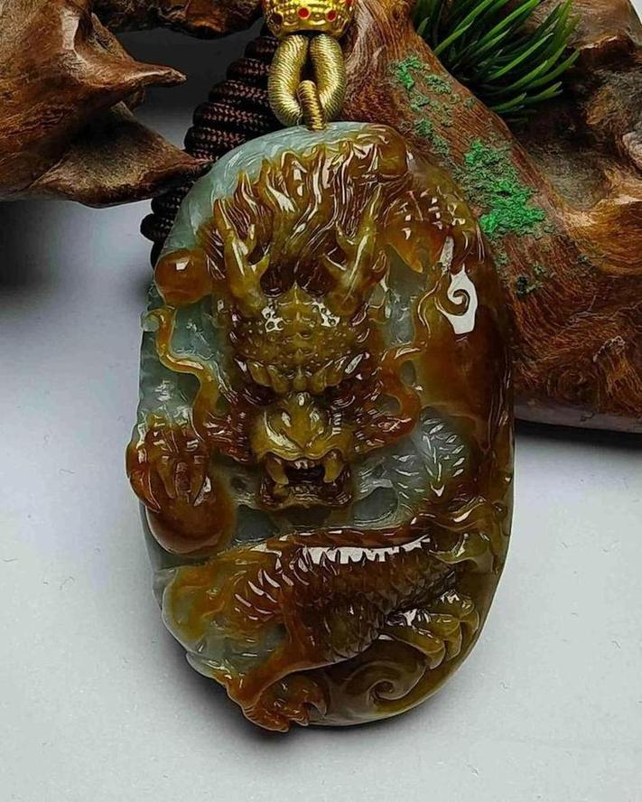龙行天下