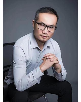 李朋伟