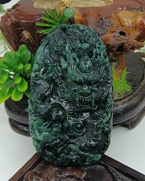 龙行天下