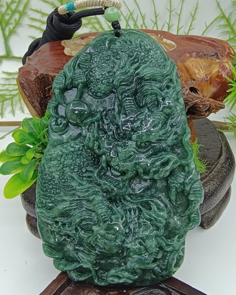 双龙护主