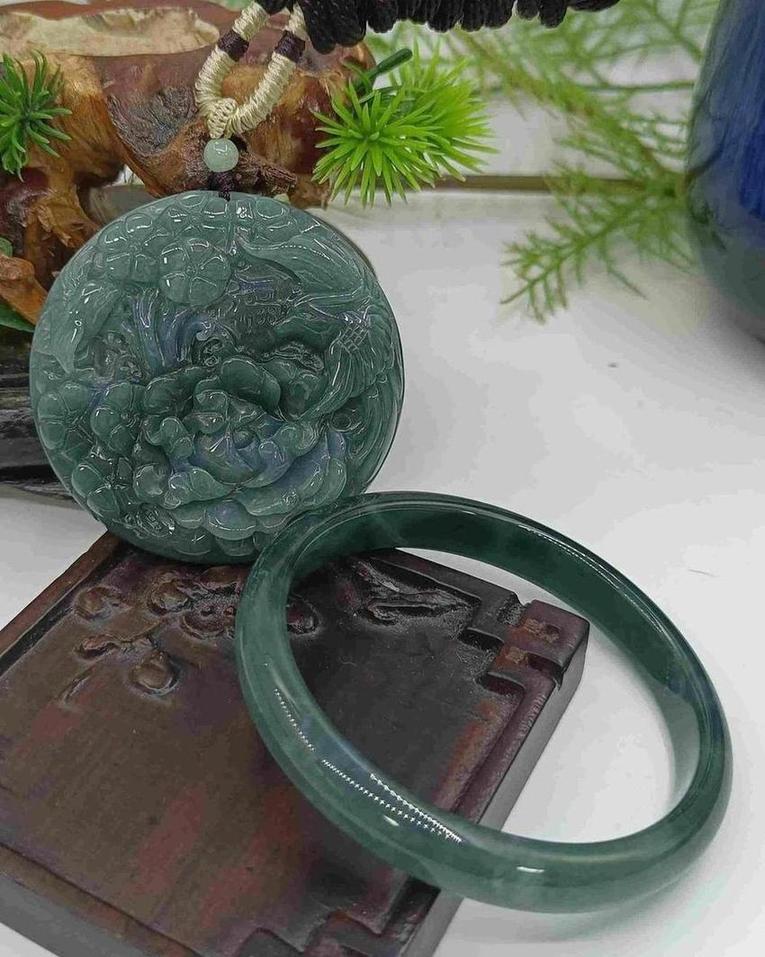 凤穿牡丹