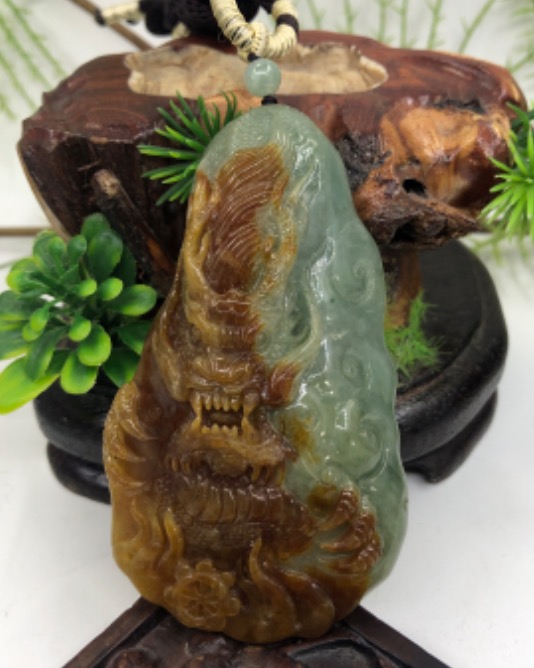 龙行天下