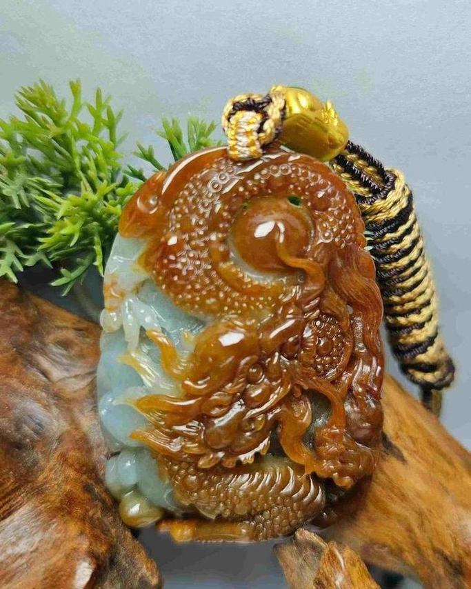 龙行天下