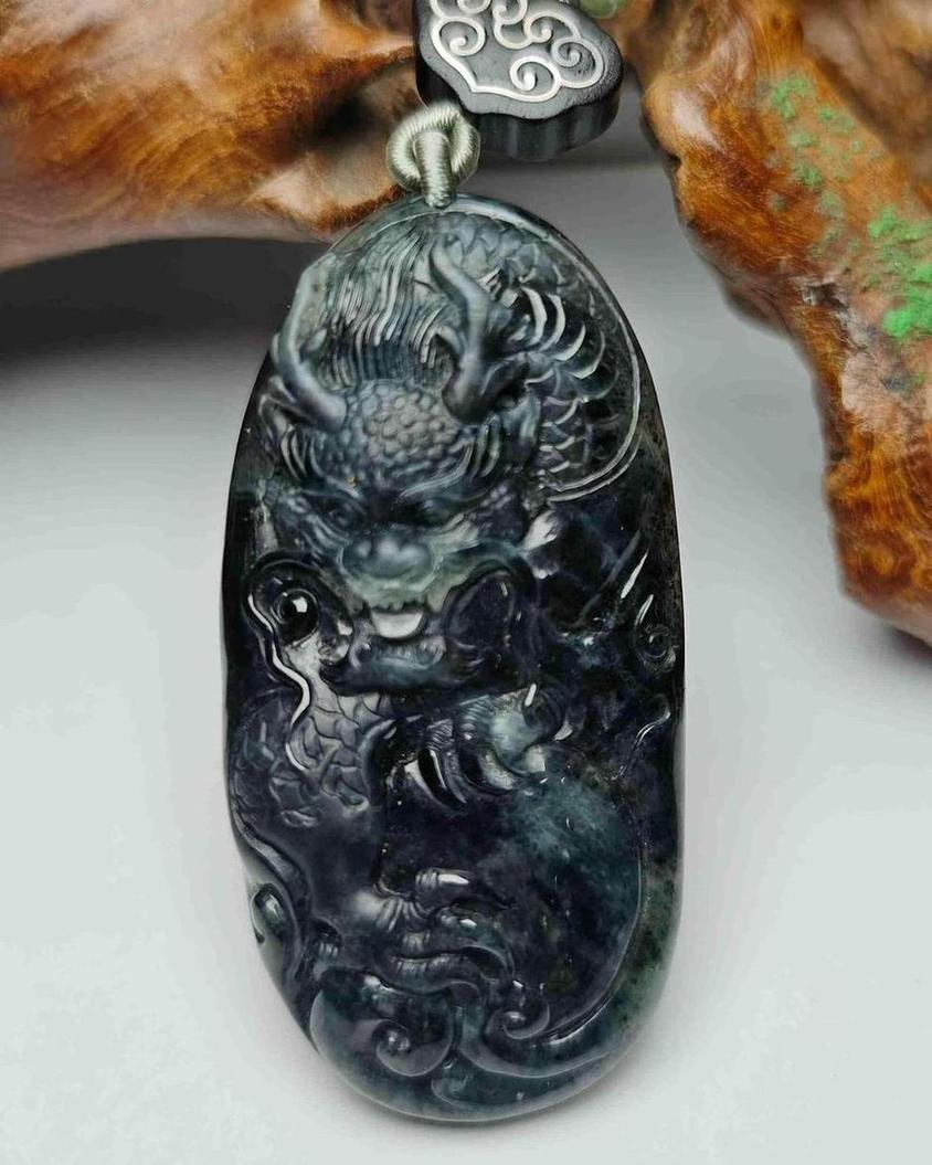 龙行天下
