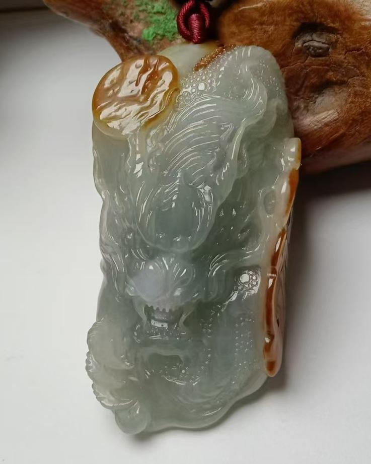 神龙护主