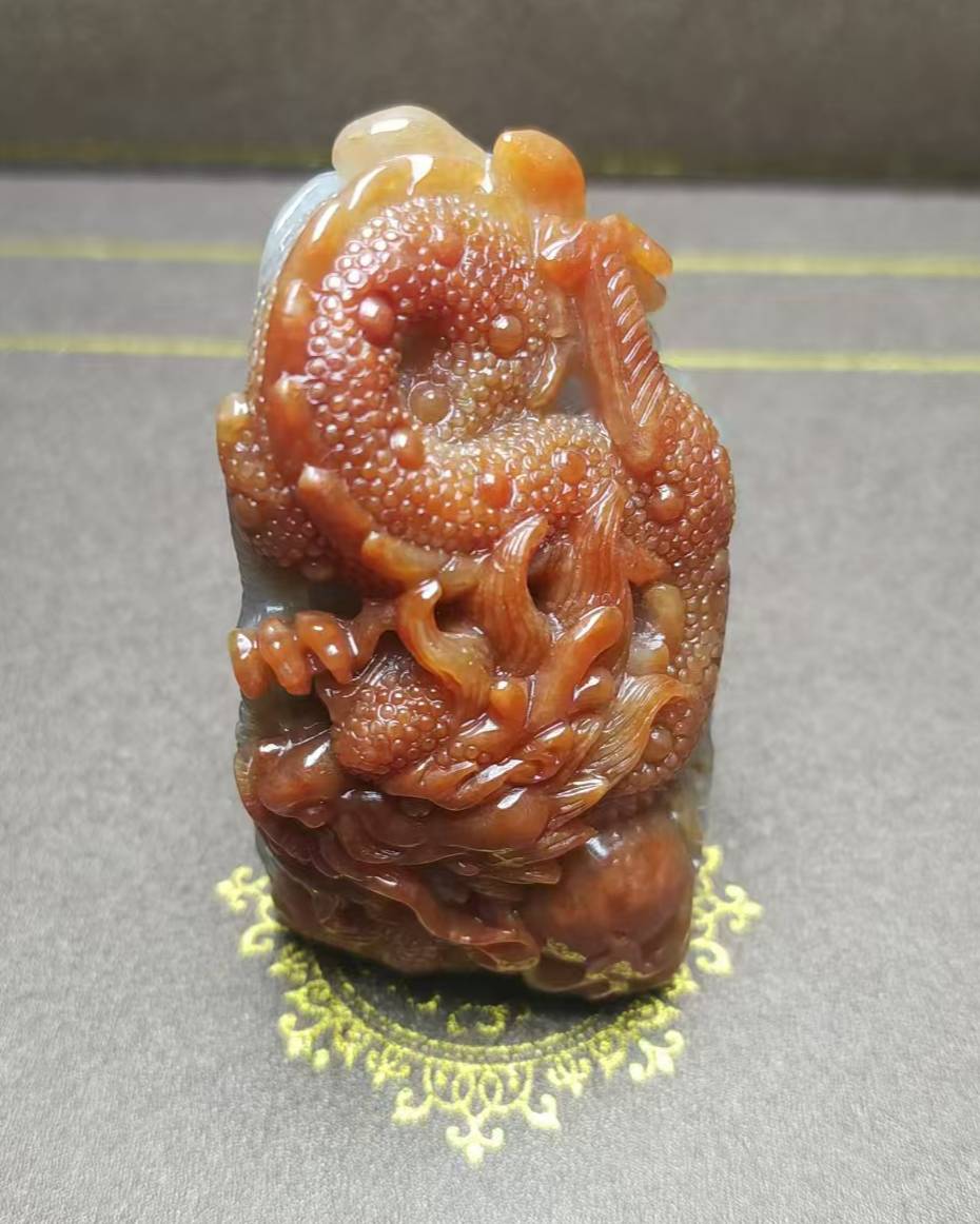 神龙护主