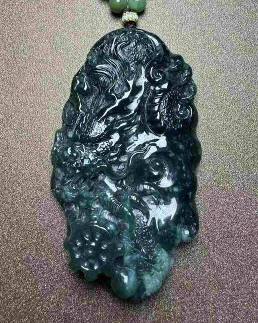 龙行天下